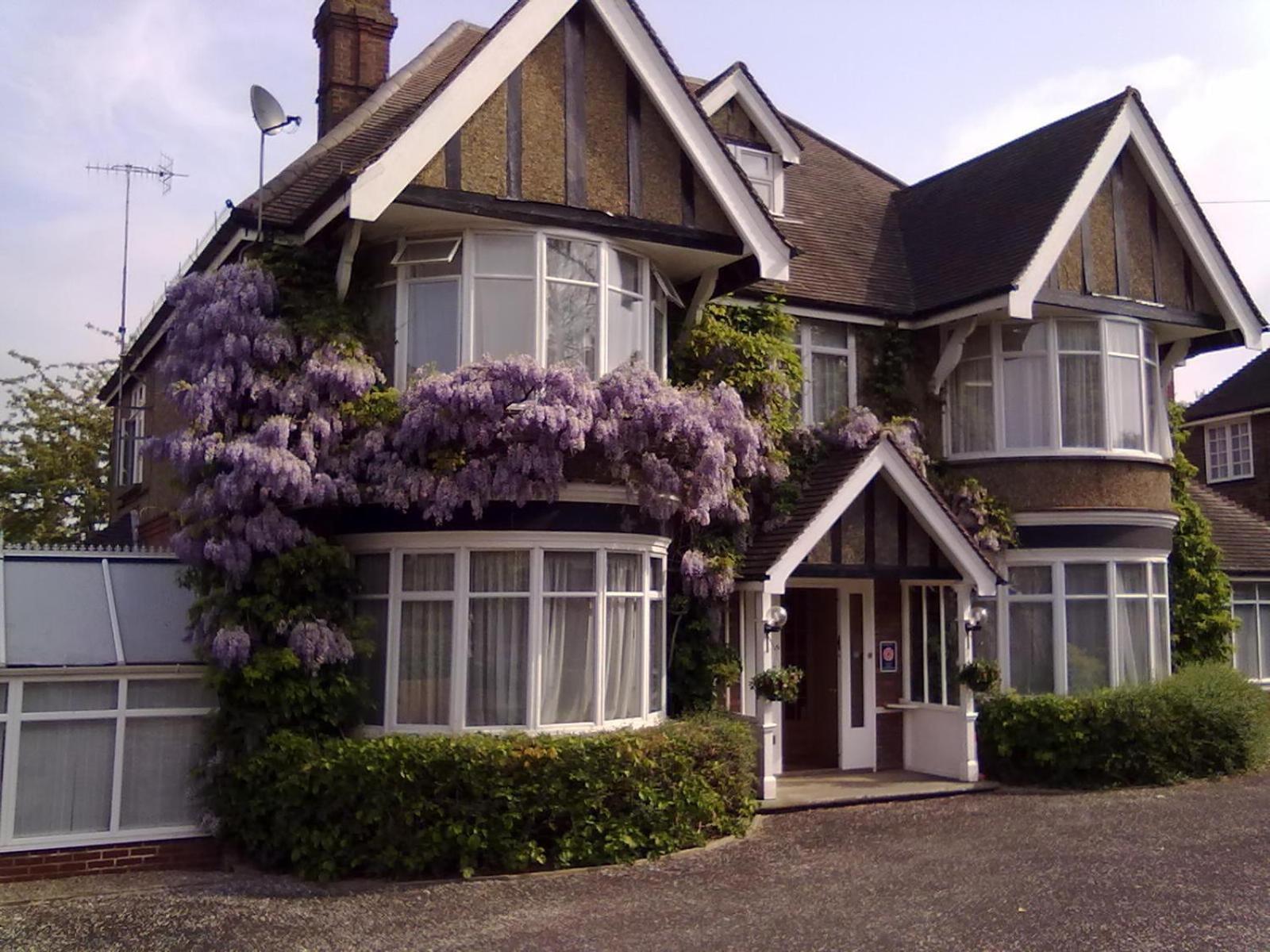 Cranston House Hotel East Grinstead Exterior photo